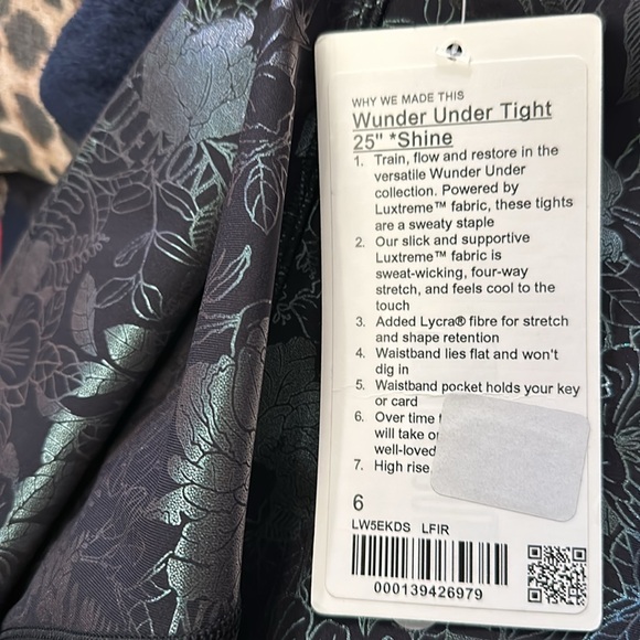 New with tags Lululemon Wunder Under tight 25” shine - Picture 2 of 3